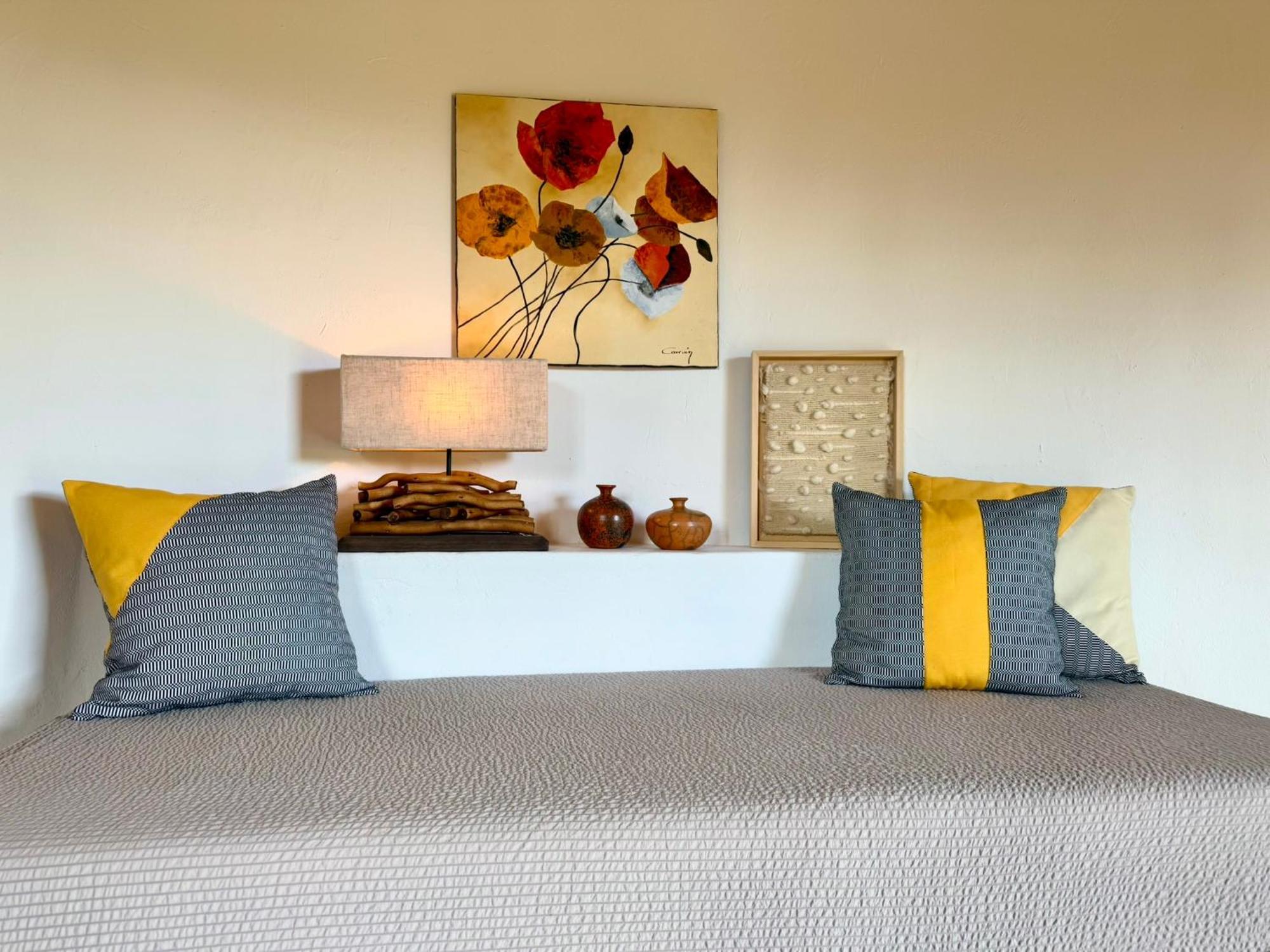 Is Cheas Wine Farm Boutique Hotel San Vero Milis 外观 照片