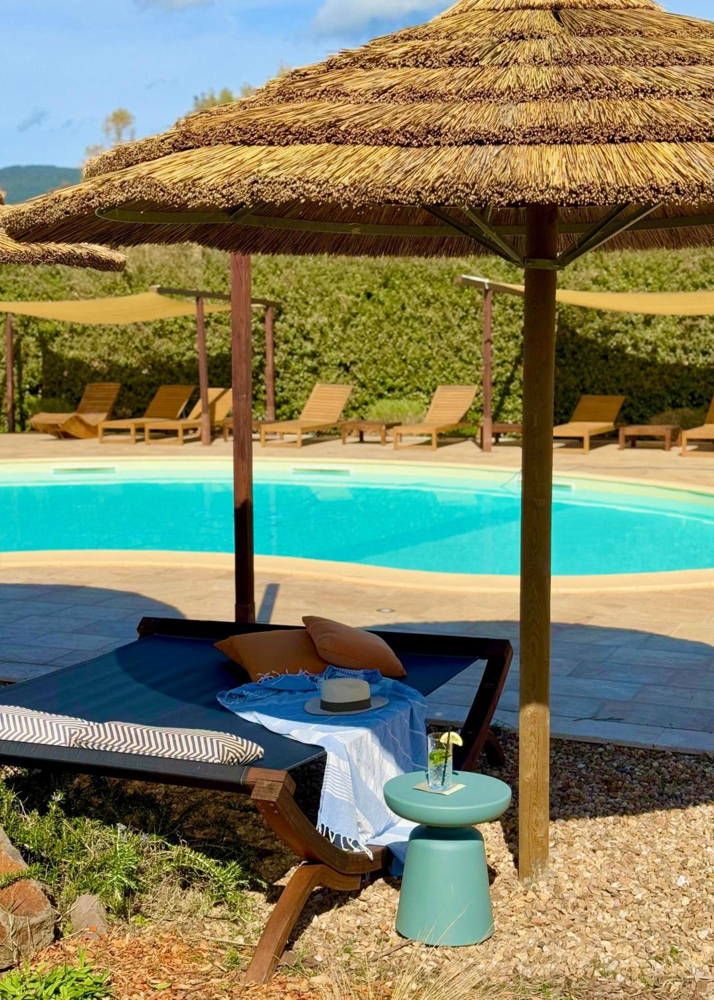 Is Cheas Wine Farm Boutique Hotel San Vero Milis 外观 照片